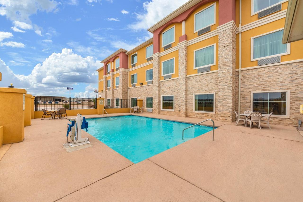 Residency Suites Cotulla Exterior foto